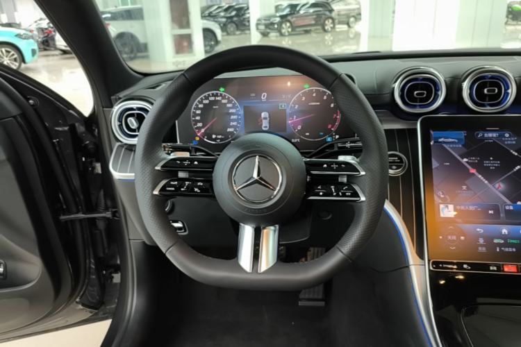 Used Mercedes-Benz C-Class 2023 Restyled C 260 L Night Edition Sports Version Steering Wheel