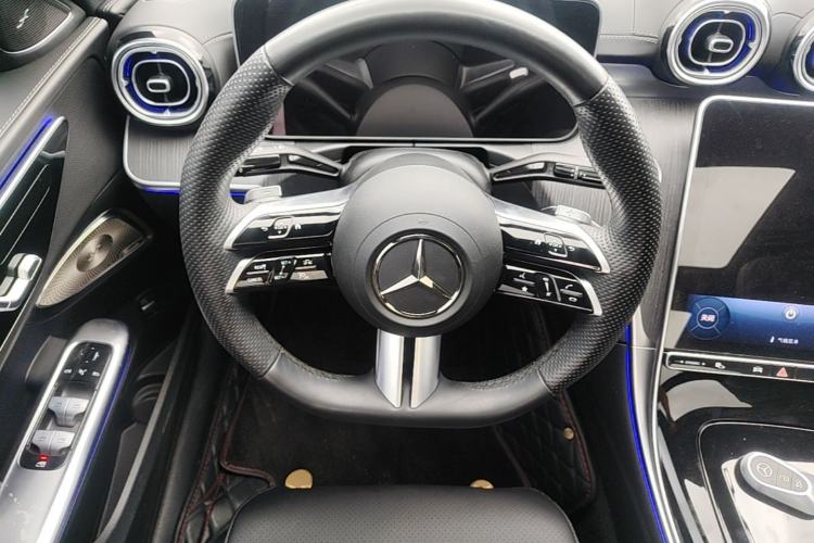 Used Mercedes-Benz C-Class 2023 C 260 L Bright Night Sports Edition Steering Wheel