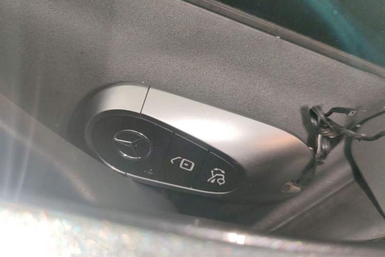 Used Mercedes-Benz C-Class 2023 C 260 L Sport Edition 4MATIC Vehicle Key