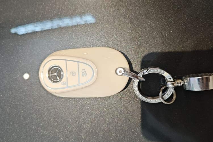 Used Mercedes-Benz C-Class 2023 Restyled C 260 L Sport Edition Vehicle Key