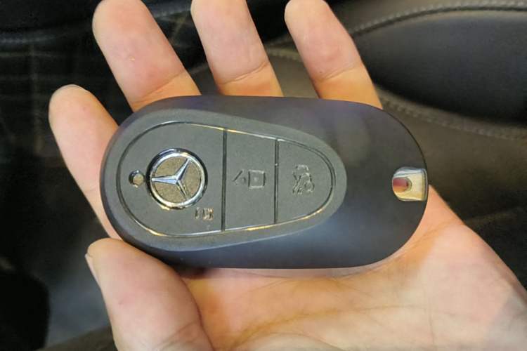 Used Mercedes-Benz C-Class 2023 Second Facelift C 260 L Sport Edition Vehicle Key