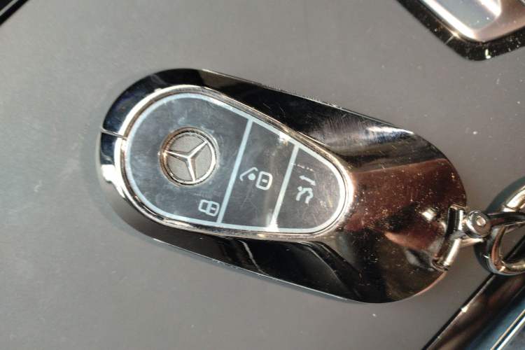 Used Mercedes-Benz C-Class 2023 C 260 L Sport Edition Vehicle Key