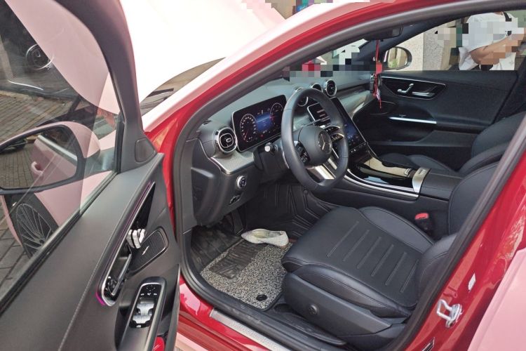 Used Mercedes-Benz C-Class 2023 Revised C 200 L Sport Edition Driver Seat