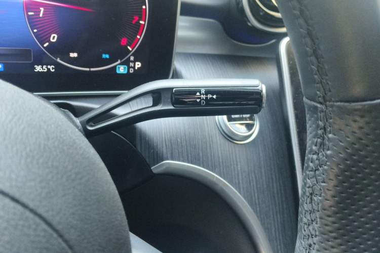 Used Mercedes-Benz C-Class 2023 C 200 L Sport Edition Gear Lever