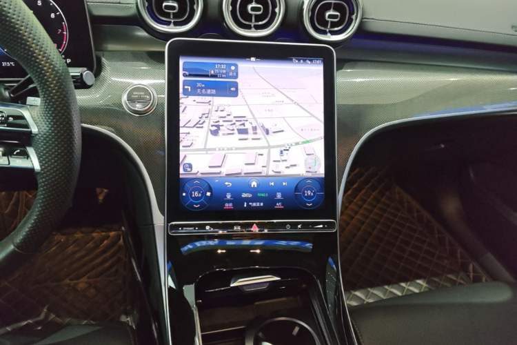 Used Mercedes-Benz C-Class 2023 Second Facelift C 260 L Sport Edition Audio And AC Panel