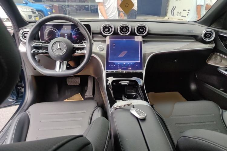 Used Mercedes-Benz C-Class 2023 Restyled C 260 L Sport Edition Center Console