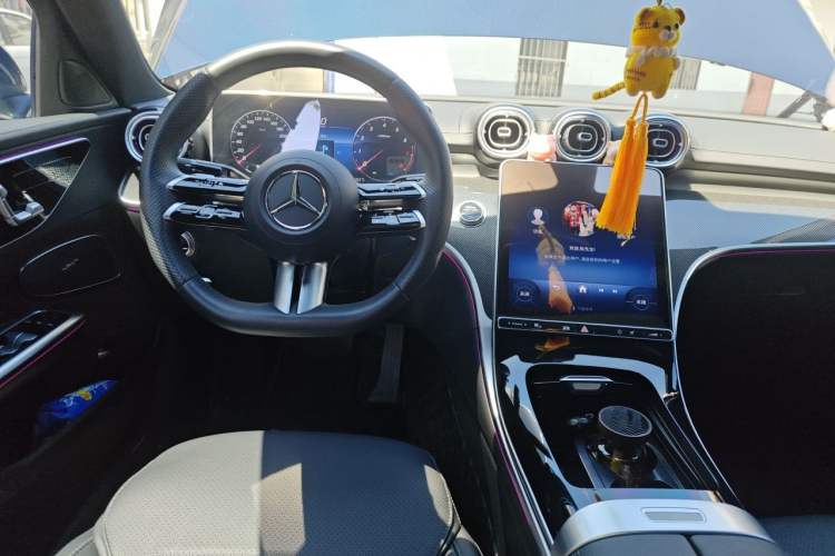 Used Mercedes-Benz C-Class 2023 Restyled C 260 L Sport Edition Center Console