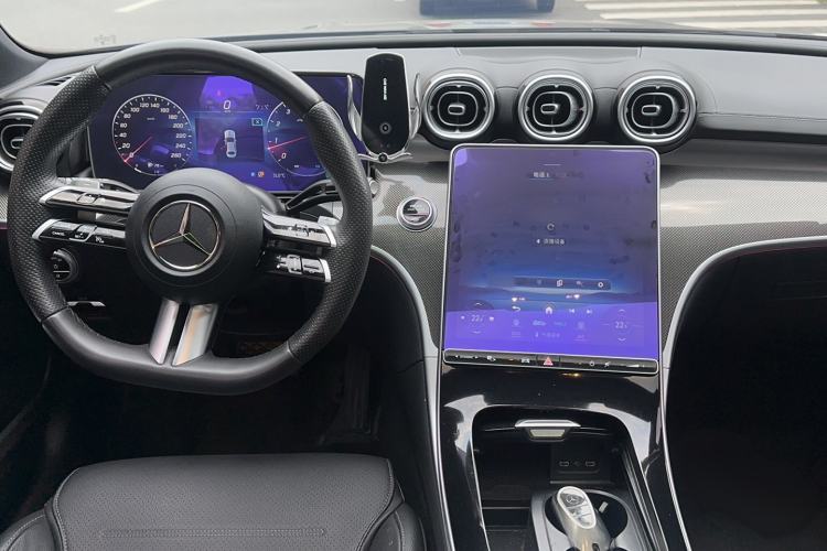 Used Mercedes-Benz C-Class 2023 Restyled C 260 L Sport Edition Center Console