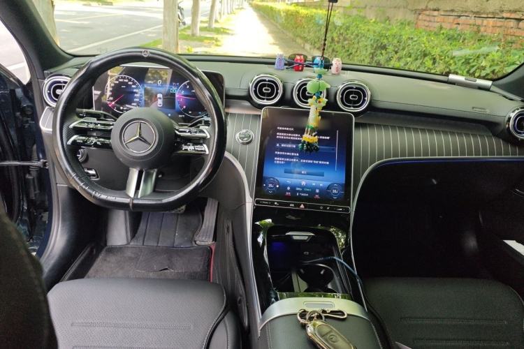 Used Mercedes-Benz C-Class 2023 Restyled C 260 L Sport Edition Center Console