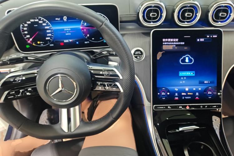 Used Mercedes-Benz C-Class 2023 C 260 L Bright Night Sports Edition Center Console