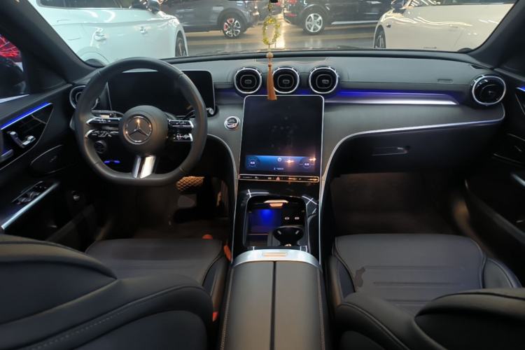Used Mercedes-Benz C-Class 2023 C 200 L Sport Edition Center Console