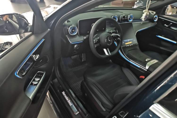 Used Mercedes-Benz C-Class 2023 C 260 L Sport Edition Driver Seat