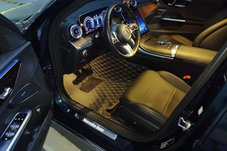 Used Mercedes-Benz C-Class 2023 Facelift C 260 L Driver Seat