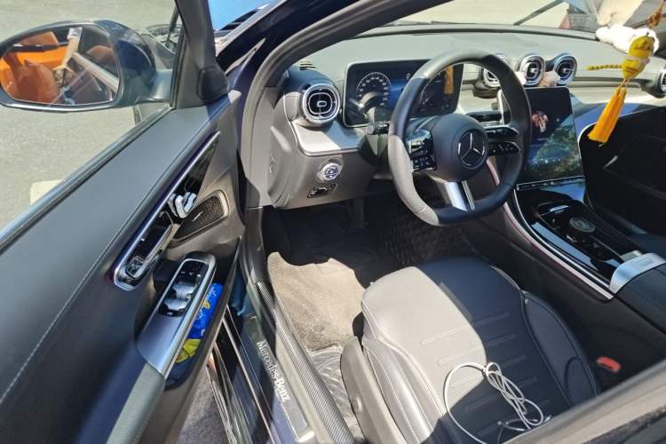 Used Mercedes-Benz C-Class 2023 Restyled C 260 L Sport Edition Driver Seat