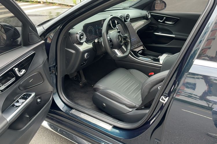 Used Mercedes-Benz C-Class 2023 Restyled C 260 L Sport Edition Driver Seat