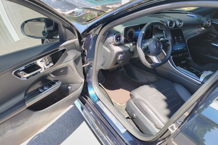 Used Mercedes-Benz C-Class 2023 Restyled C 260 L Sport Edition Driver Seat