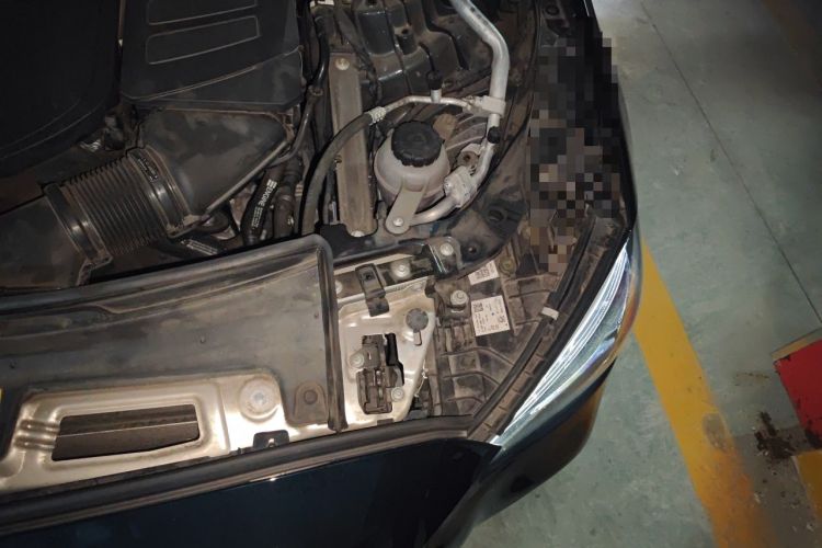 Used Mercedes-Benz C-Class 2023 Restyled C 260 L Night Edition Sports Version Engine Bay Left