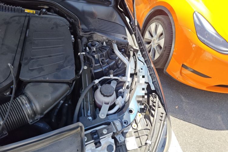 Used Mercedes-Benz C-Class 2023 Restyled C 260 L Sport Edition Engine Bay Left