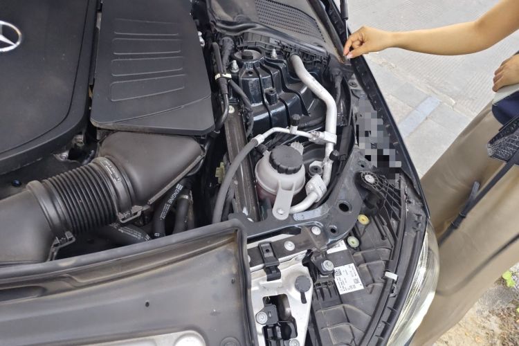 Used Mercedes-Benz C-Class 2023 C 260 L Sport Edition Engine Bay Left