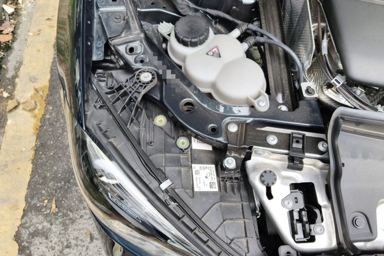 Used Mercedes-Benz C-Class 2023 C 260 L Sport Edition Engine Bay Right