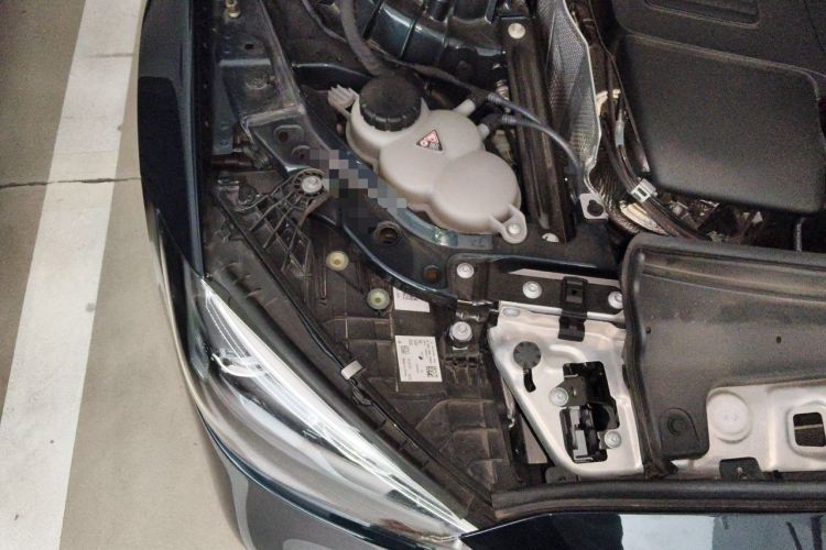 Used Mercedes-Benz C-Class 2023 C 260 L Sport Edition Engine Bay Right