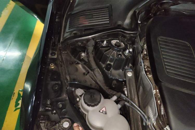 Used Mercedes-Benz C-Class 2023 Restyled C 260 L Night Edition Sports Version Engine Bay Right