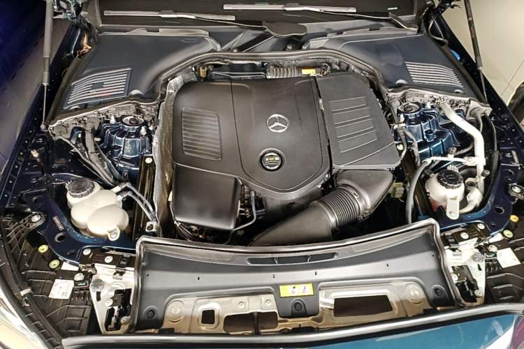 Used Mercedes-Benz C-Class 2023 C 200 L Sport Edition Engine Bay
