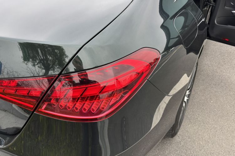 Used Mercedes-Benz C-Class 2023 Facelift C 260 L Exterior 3