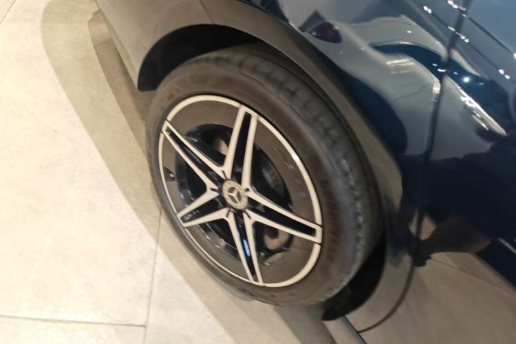 Used Mercedes-Benz C-Class 2023 C 260 L Bright Night Sports Edition Exterior 5