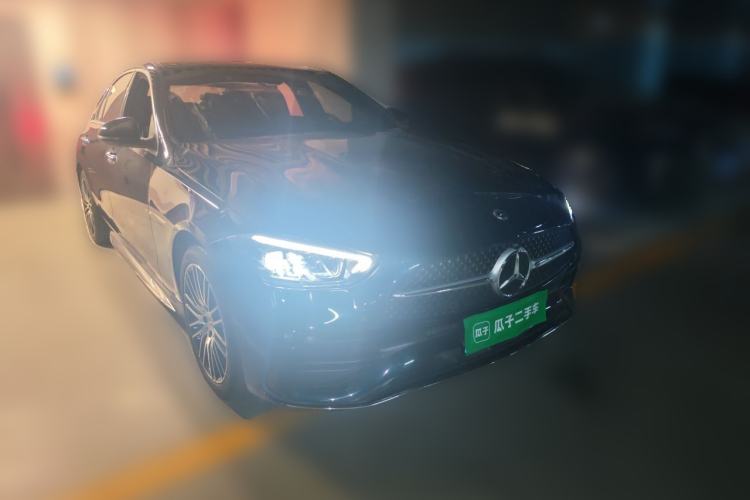 Used Mercedes-Benz C-Class 2023 Second Facelift C 260 L Front Right 45 Deg