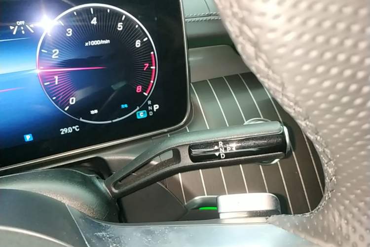 Used Mercedes-Benz C-Class 2023 C 260 L Sport Edition Gear Lever