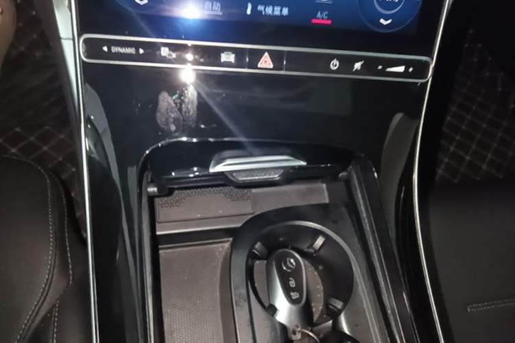 Used Mercedes-Benz C-Class 2023 C 260 L Sport Edition Gear Lever