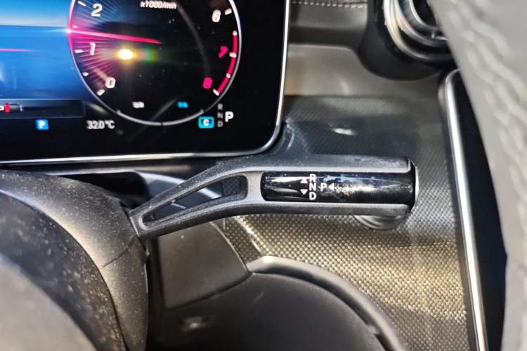 Used Mercedes-Benz C-Class 2023 C 260 L Sport Edition Gear Lever