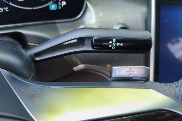 Used Mercedes-Benz C-Class 2023 Restyled C 260 L Sport Edition Gear Lever