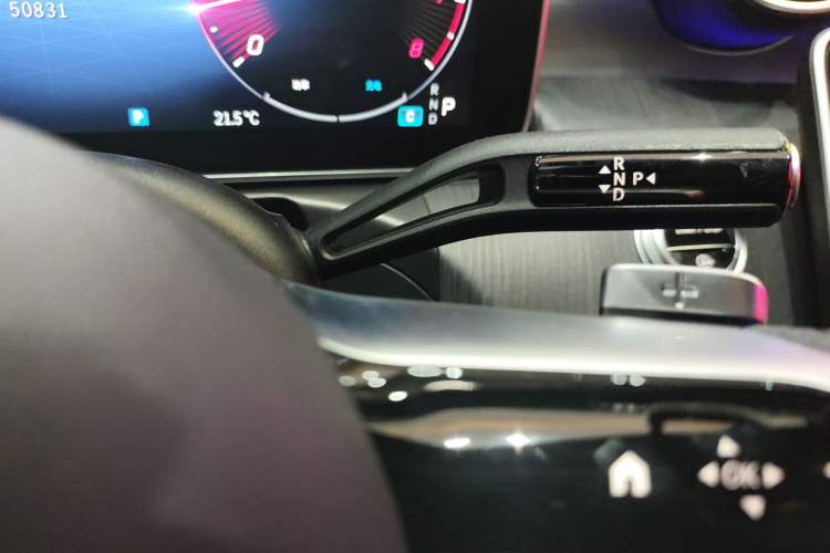 Used Mercedes-Benz C-Class 2023 C 260 L Sport Edition Gear Lever