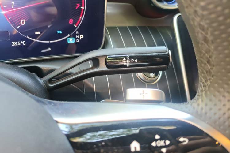 Used Mercedes-Benz C-Class 2023 C 260 L Sport Edition Gear Lever