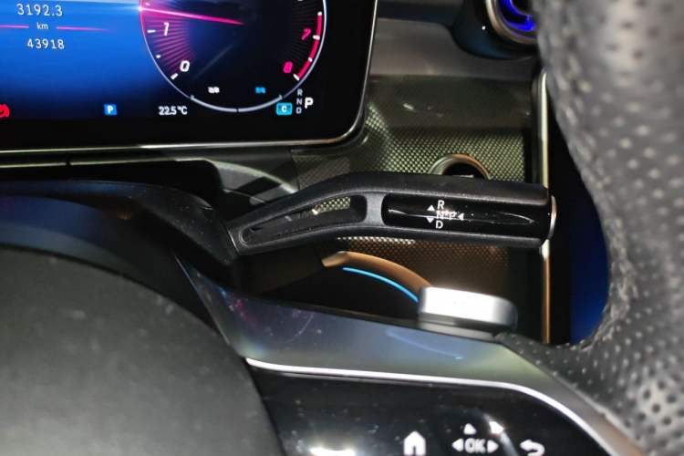 Used Mercedes-Benz C-Class 2023 C 260 L Bright Night Sports Edition Gear Lever