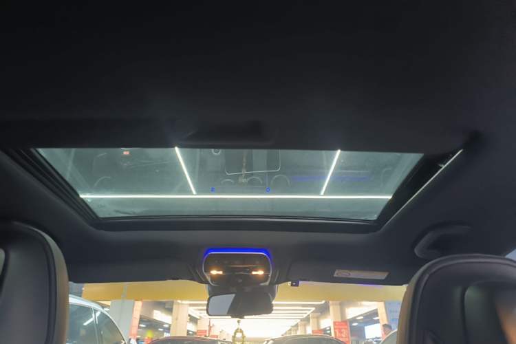 Used Mercedes-Benz C-Class 2023 C 200 L Sport Edition Headliner