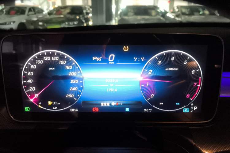 Used Mercedes-Benz C-Class 2023 Revised C 200 L Sport Edition Instrument Cluster