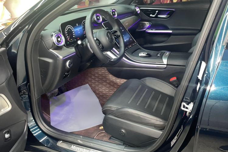 Used Mercedes-Benz C-Class 2023 C 260 L Bright Night Sports Edition Interior 1