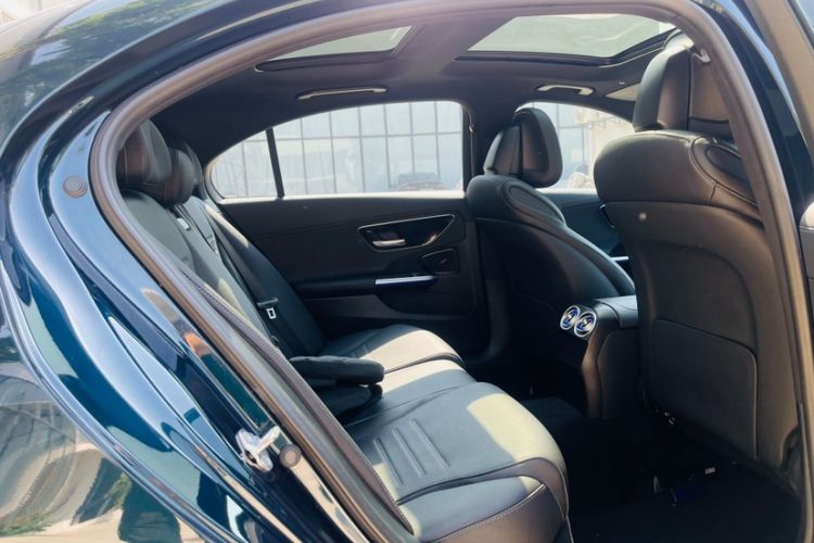 Used Mercedes-Benz C-Class 2023 C 260 L Sport Edition Interior 10