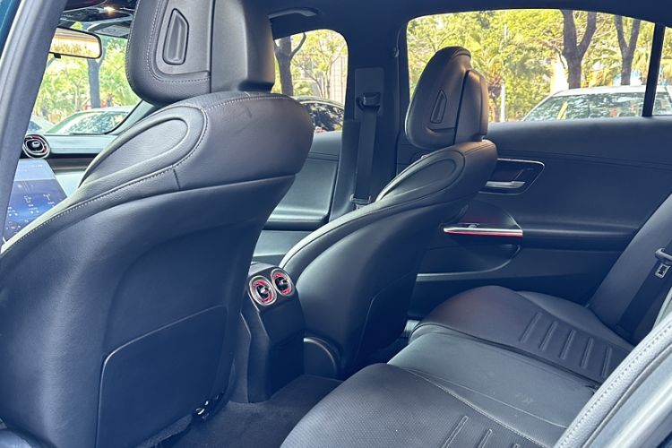 Used Mercedes-Benz C-Class 2023 Restyled C 260 L Sport Edition Interior 12