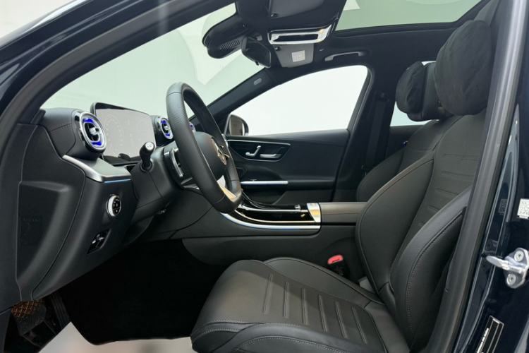 Used Mercedes-Benz C-Class 2023 Restyled C 260 L Sport Edition Interior 2