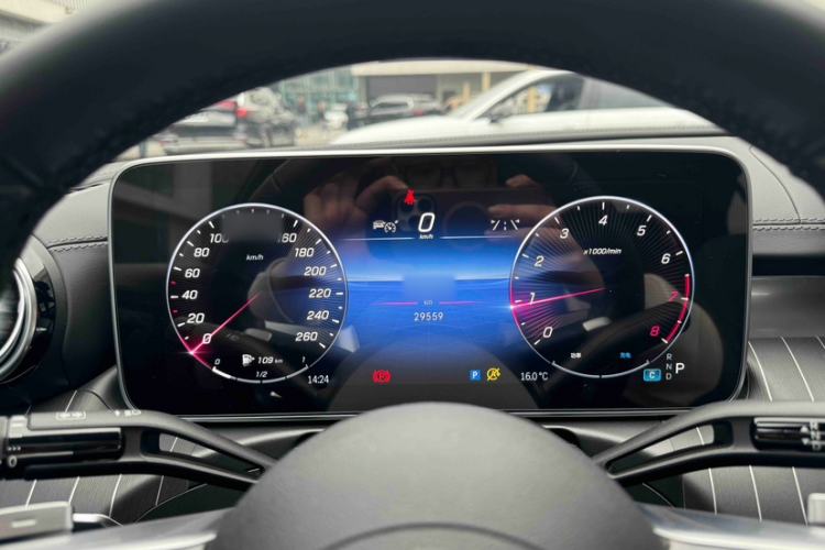 Used Mercedes-Benz C-Class 2023 C 260 L Bright Night Sports Edition Interior 4