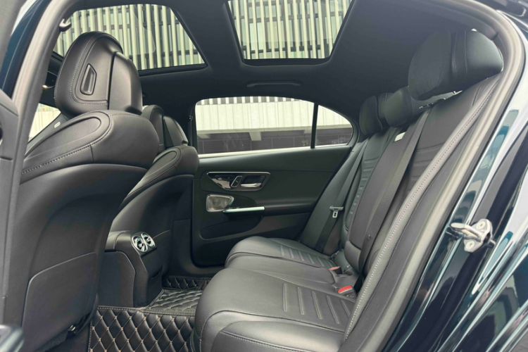 Used Mercedes-Benz C-Class 2023 C 260 L Bright Night Sports Edition Interior 5