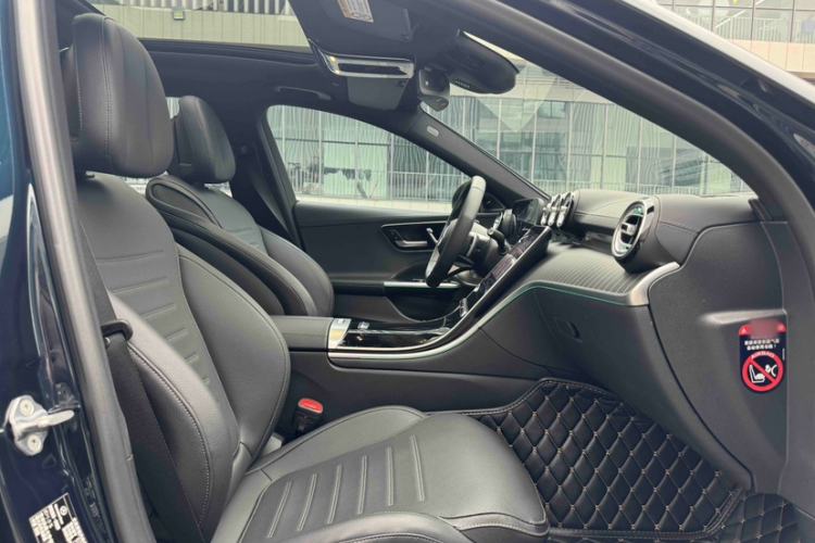 Used Mercedes-Benz C-Class 2023 C 260 L Bright Night Sports Edition Interior 6