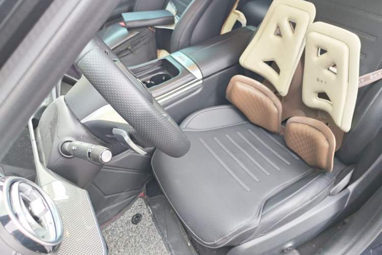 Used Mercedes-Benz C-Class 2023 Restyled C 260 L Sport Edition Left Front Seat