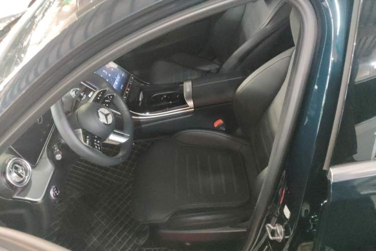 Used Mercedes-Benz C-Class 2023 Revised C 200 L Sport Edition Left Front Seat