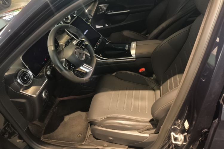 Used Mercedes-Benz C-Class 2023 Restyled C 260 L Night Edition Sports Version Left Front Seat