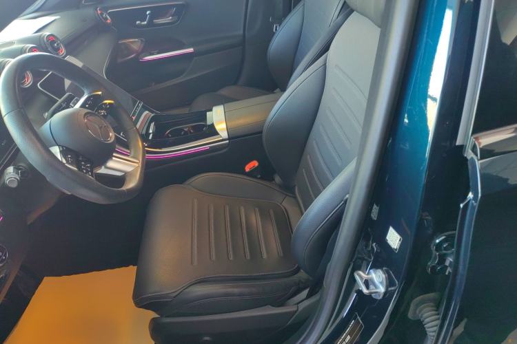 Used Mercedes-Benz C-Class 2023 Restyled C 260 L Night Edition Sports Version Left Front Seat